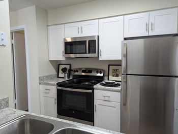 Range & refrigerator